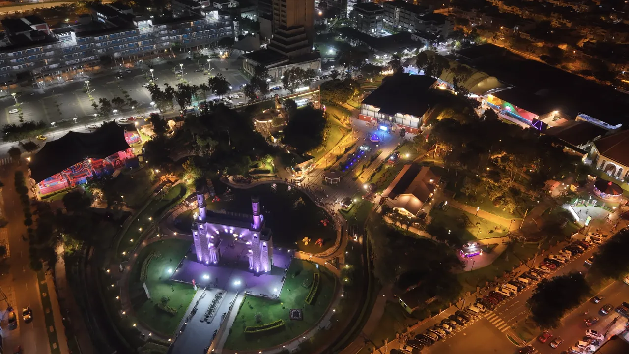 Parque de la amistad - Noche