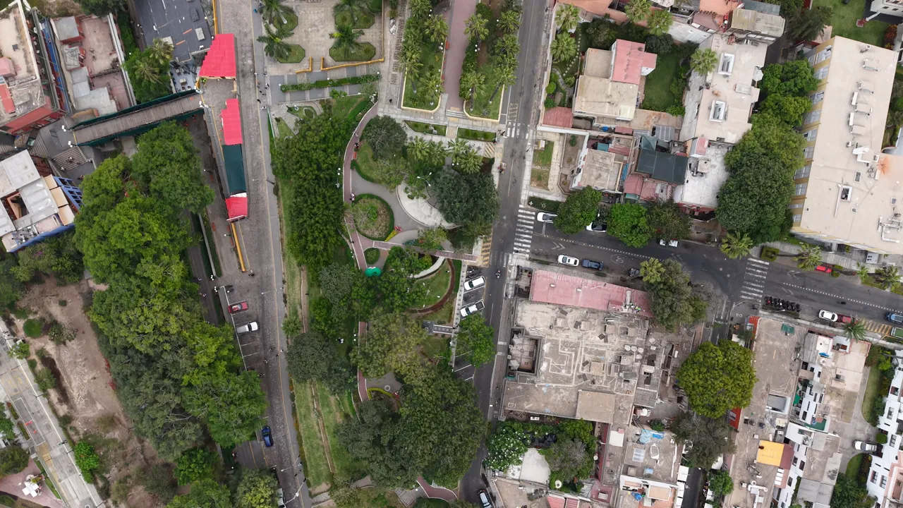 Parque Federico Villarreal, bajada de baños - Cenital