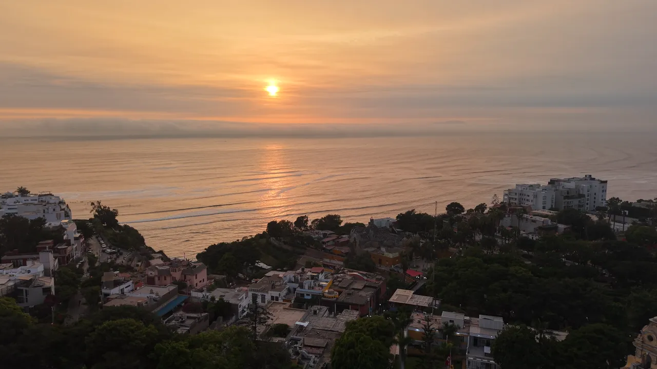 Elevación Barranco vista al mar