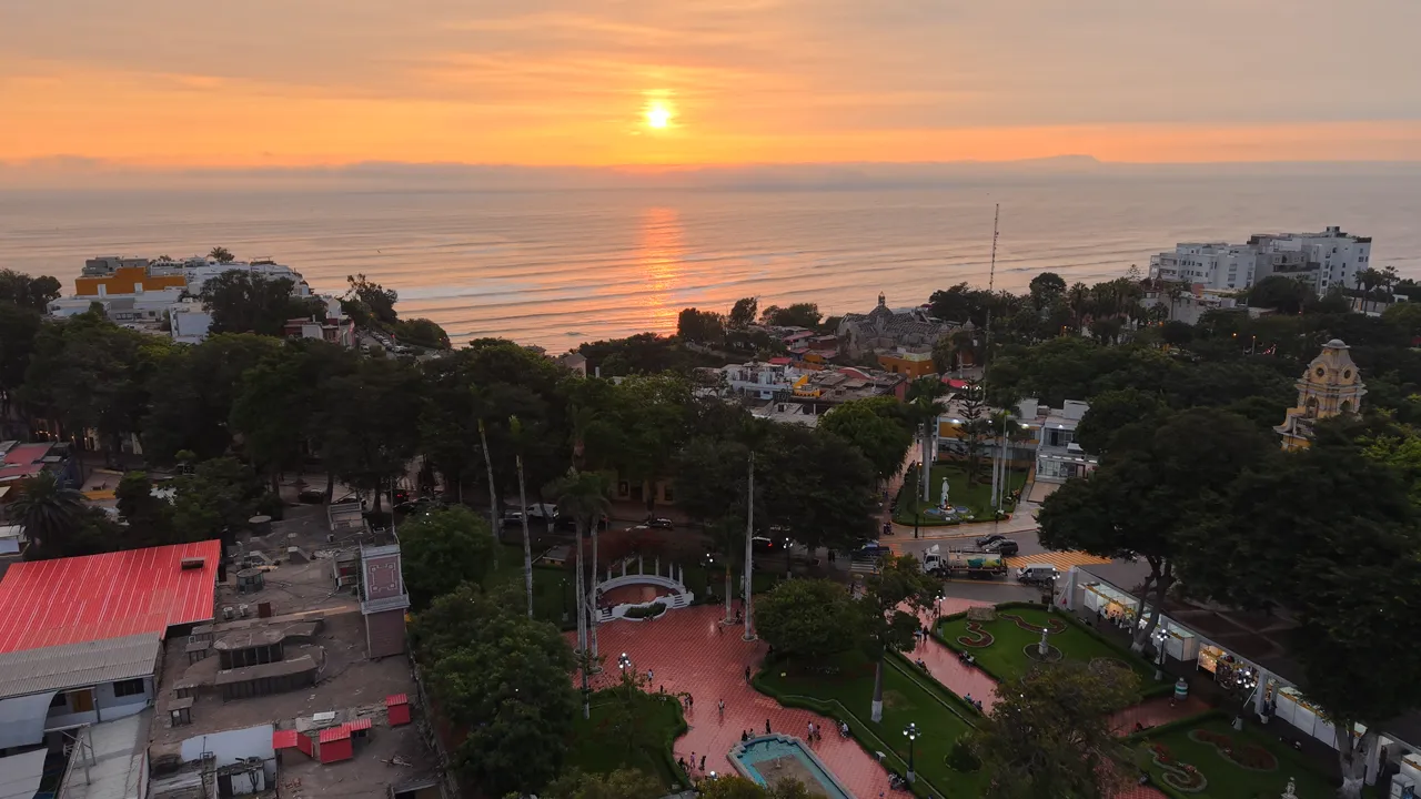 Parque municipal de Barranco, vista al mar